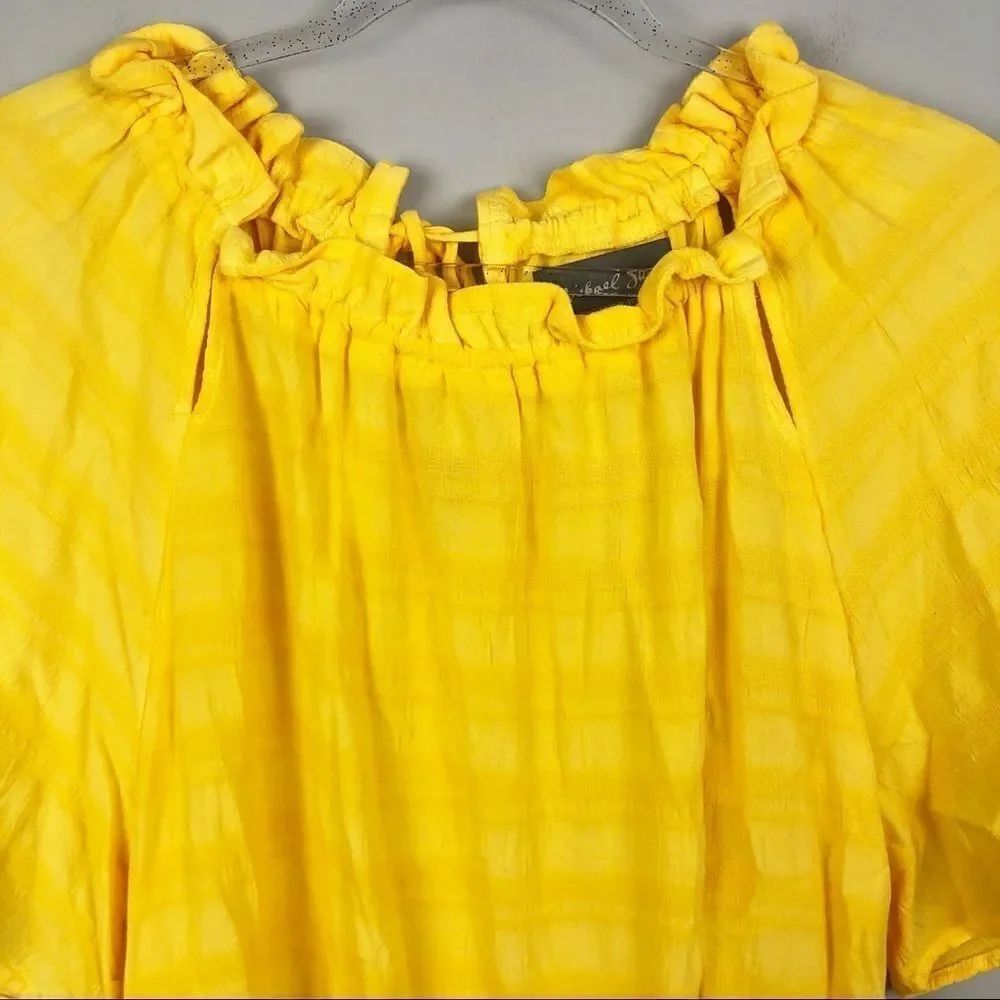 MICHAEL STARS | Ruffle Tie Neck Top Plisse Yellow - Picture 6 of 13